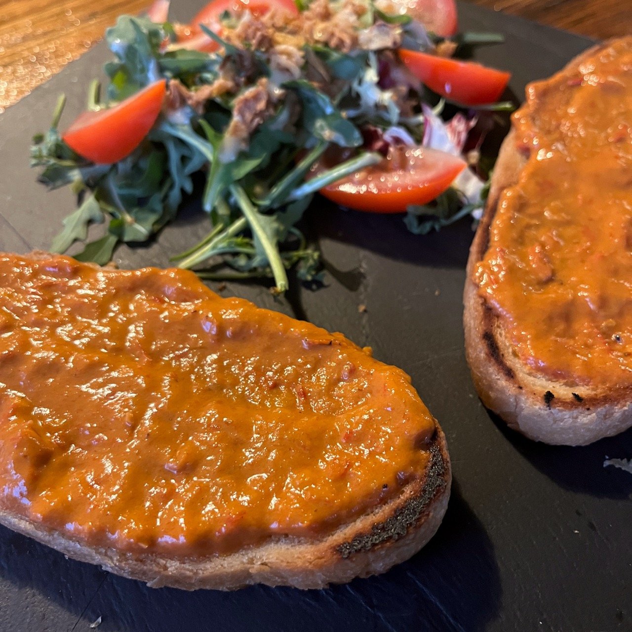 tartines poivron & vinaigre balsamique