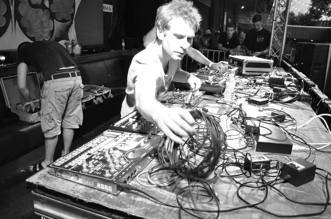 Featured image for “SHYFU LIVE PERFORMANCE MINIMAL & TECHNO”