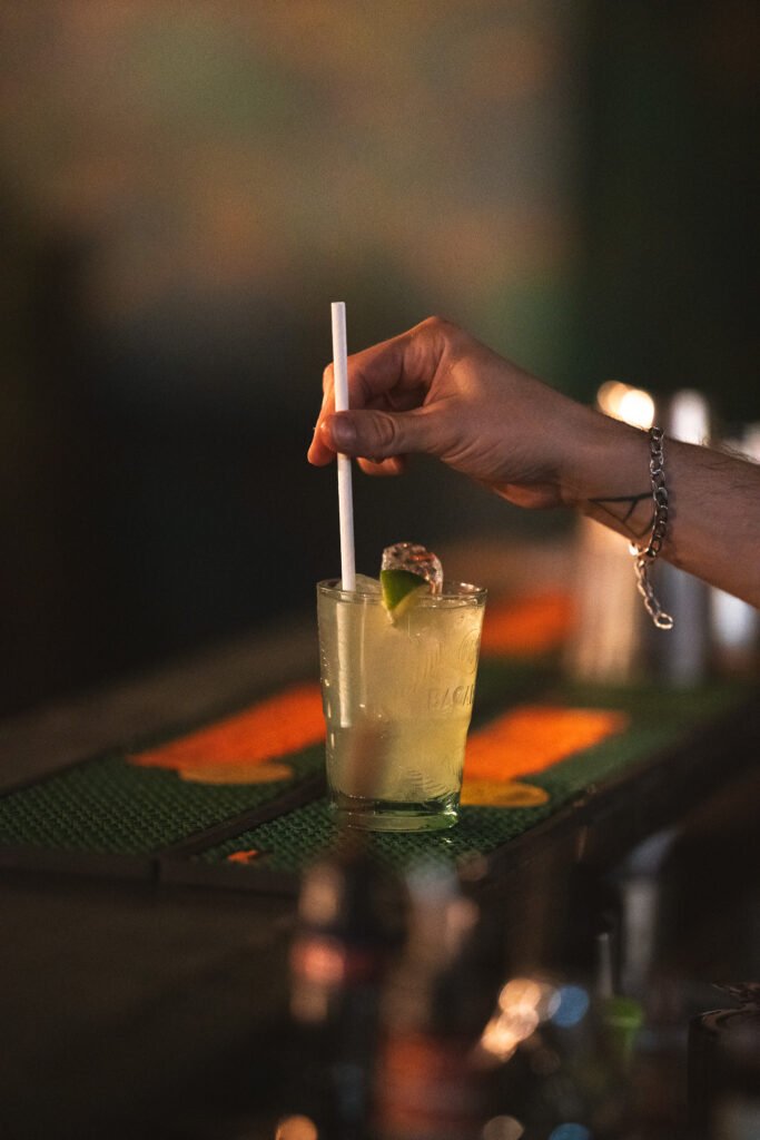bar cocktails tapas canet en roussillon 39