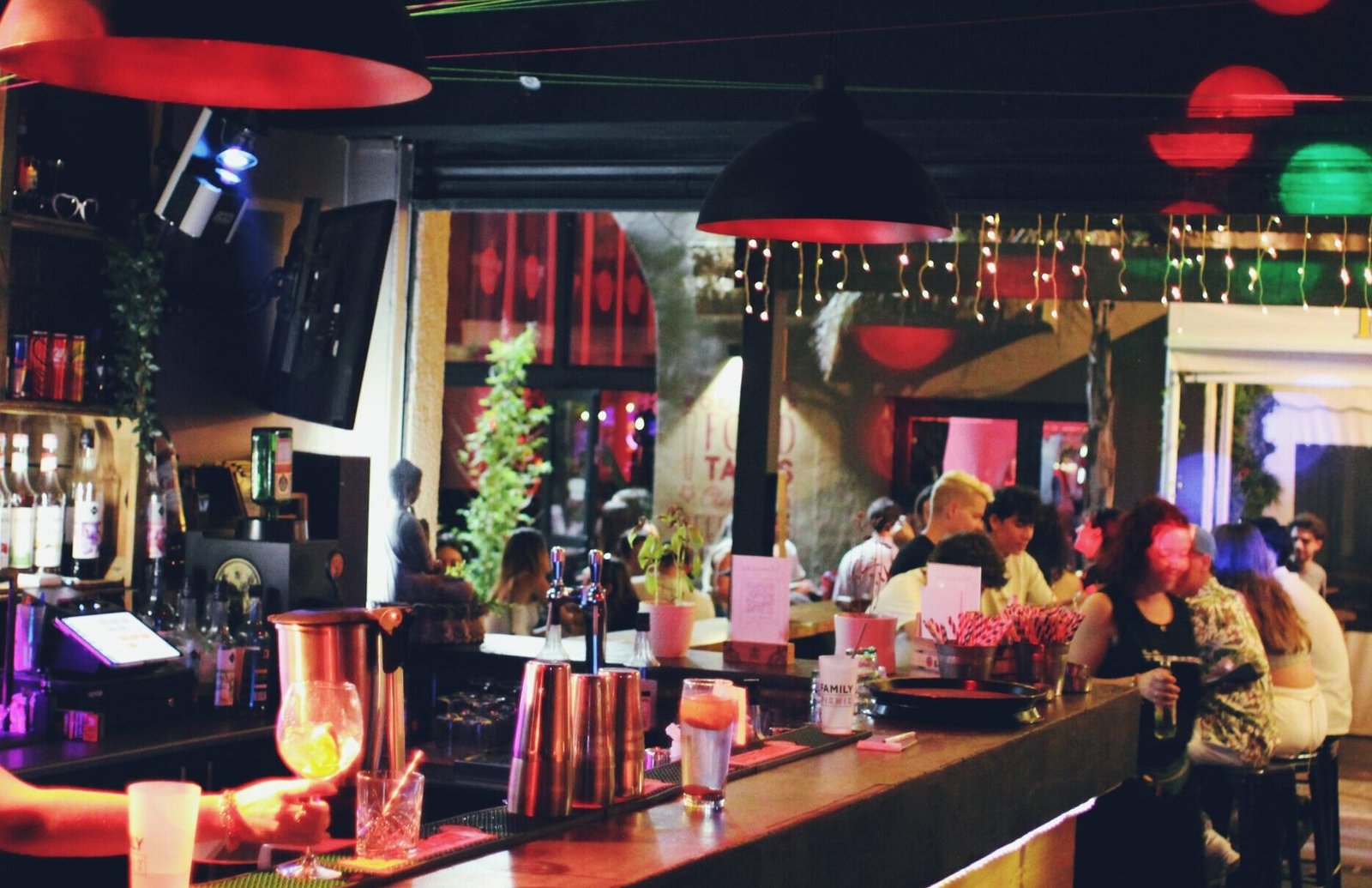 bar à cocktails canet en roussillon