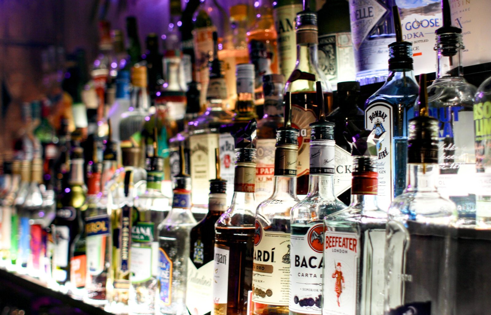 bar spiritueux alcool canet